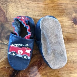 NWT fire engine Robeez size 18-24 months